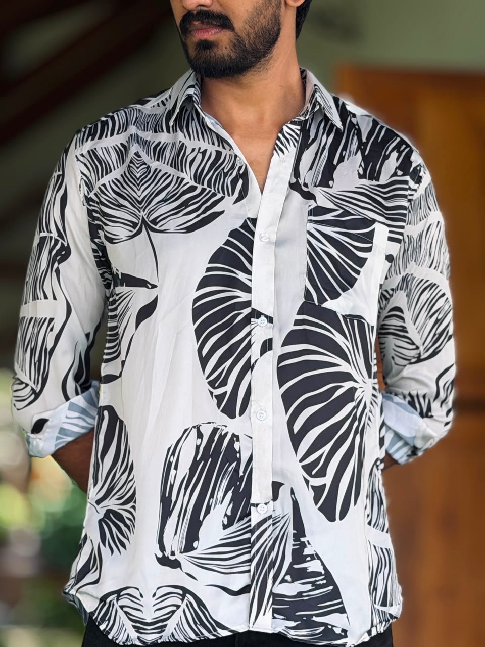 Monstera Leaf Printed Shirt-Black - Image 2